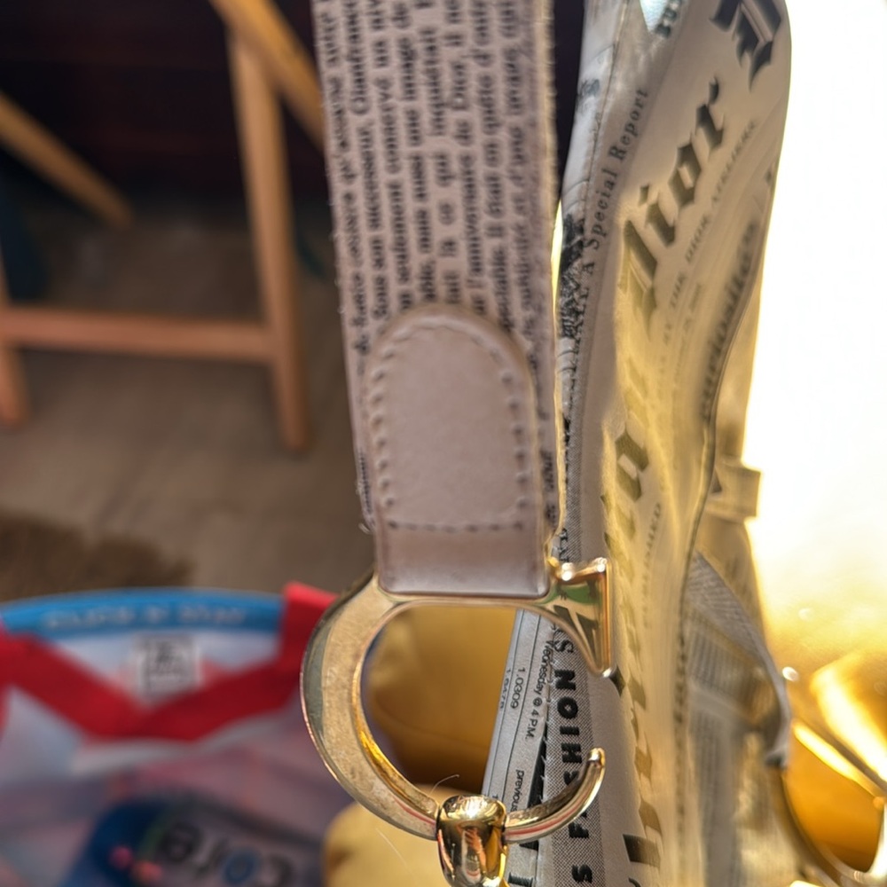 Christian Dior White Newspapers Pre-Owned Saddle Bag Rare - Picture 10 of 11